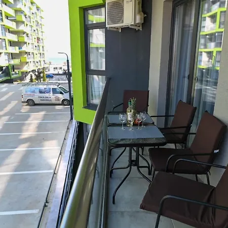 Azuria - Ally By The Sea & Spa- Mamaia Nord- Private Parking-in Alezzi