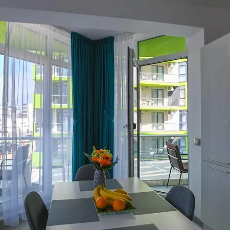 Azuria - Ally By The Sea & Spa- Mamaia Nord- Private Parking-in Alezzi *