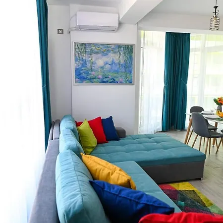Azuria - Ally By The Sea & Spa- Mamaia Nord- Private Parking-in Alezzi Apartment *