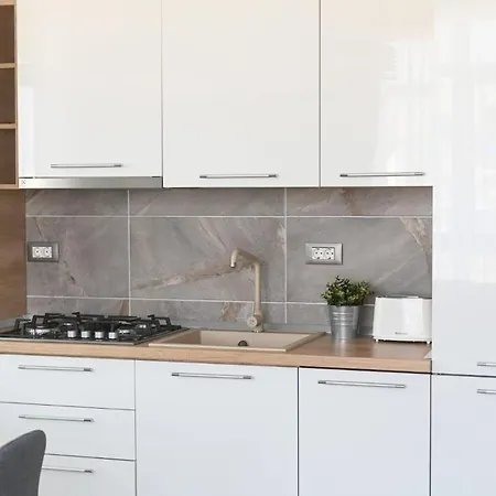 Ally By The Sea & Spa- Cu Parcare Privata-in Alezzi Apartman