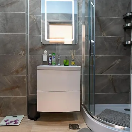 Ally By The Sea & Spa- Cu Parcare Privata-in Alezzi Apartment *