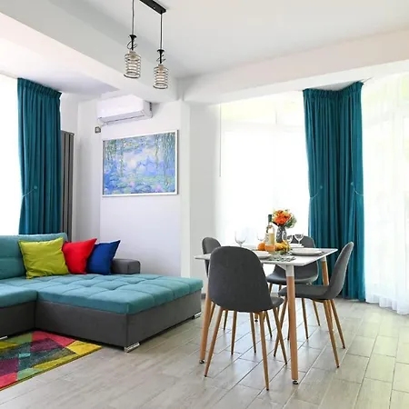 Apartment Azuria - Ally By The Sea & Spa- Mamaia Nord- Private Parking-in Alezzi