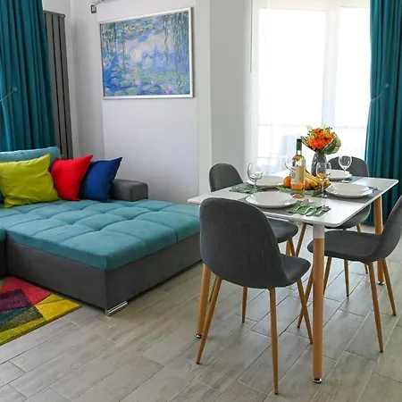 Azuria - Ally By The Sea & Spa- Mamaia Nord- Private Parking-in Alezzi Apartment *