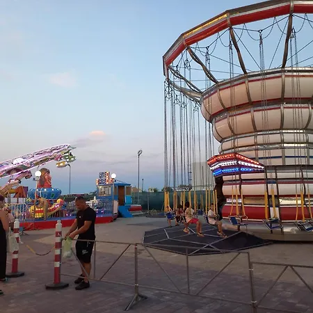 Azuria - Ally By The Sea & Spa- Mamaia Nord- Private Parking-in Alezzi *
