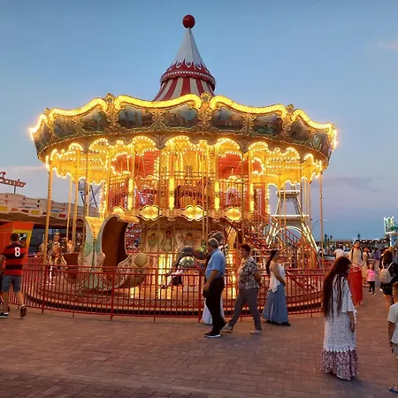 Ally By The Sea & Spa- Mamaia Nord- Private Parking-In Alezzi Beach Resort 那沃达利