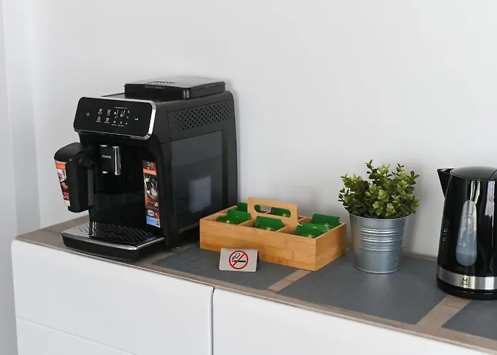 Appartement Ally By The Sea & Spa- Mamaia Nord- Private Parking-in Alezzi