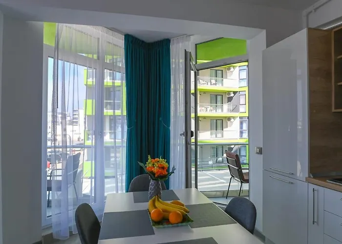 Ally By The Sea & Spa- Mamaia Nord- Private Parking-in Alezzi *