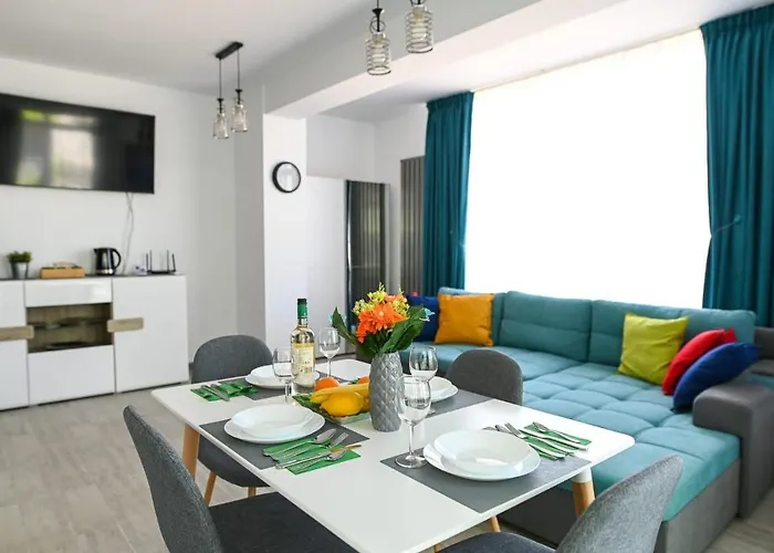 Appartement Ally By The Sea & Spa- Mamaia Nord- Private Parking-in Alezzi