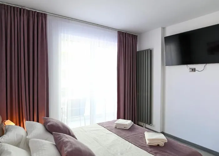 Ally By The Sea & Spa- Mamaia Nord- Private Parking-in Alezzi * Năvodari