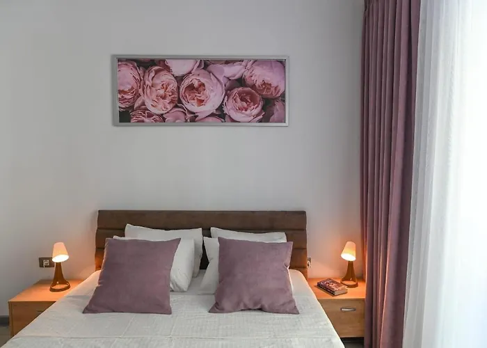 Ally By The Sea & Spa- Mamaia Nord- Private Parking-in Alezzi Appartement *