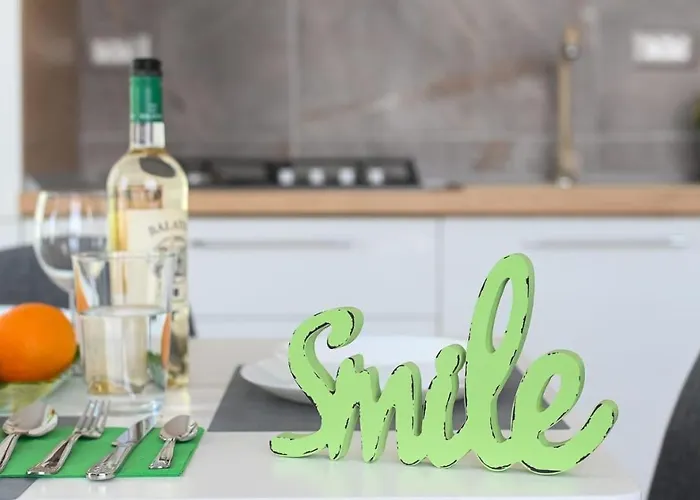 Ally By The Sea & Spa- Mamaia Nord- Private Parking-in Alezzi