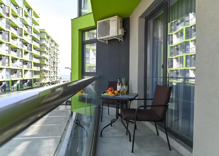 Ally By The Sea & Spa- Mamaia Nord- Private Parking-in Alezzi Appartement Năvodari